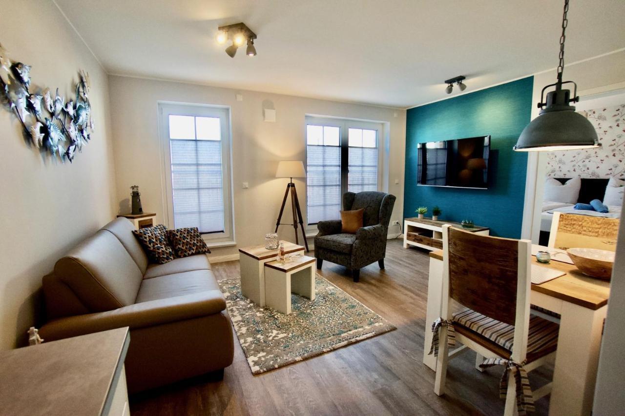 Bernstein Suite & Breakfast Apartment 1 Busum Bagian luar foto